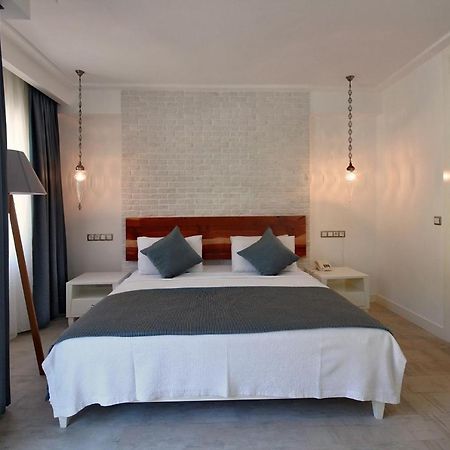 Arnna Hotel Каш Екстериор снимка
