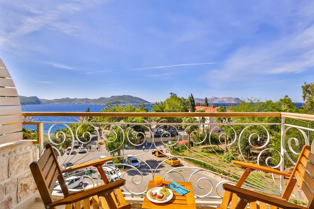 Arnna Hotel Каш Екстериор снимка