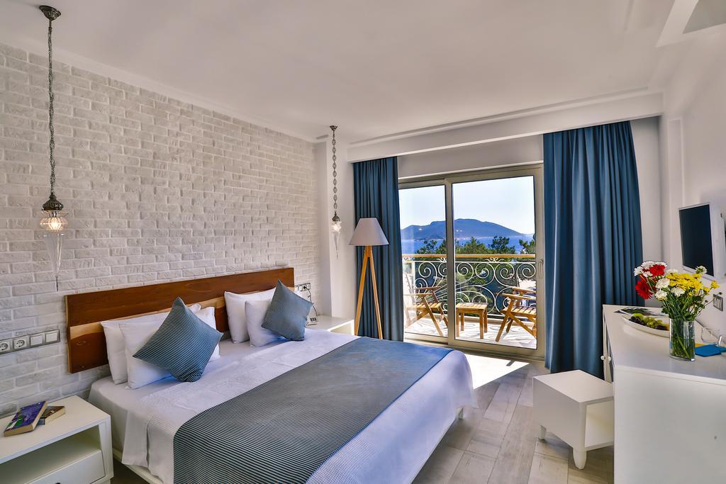 Arnna Hotel Каш Екстериор снимка