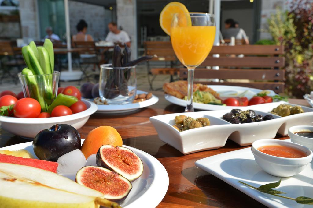 Arnna Hotel Каш Екстериор снимка