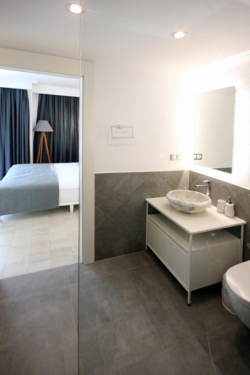 Arnna Hotel Каш Екстериор снимка