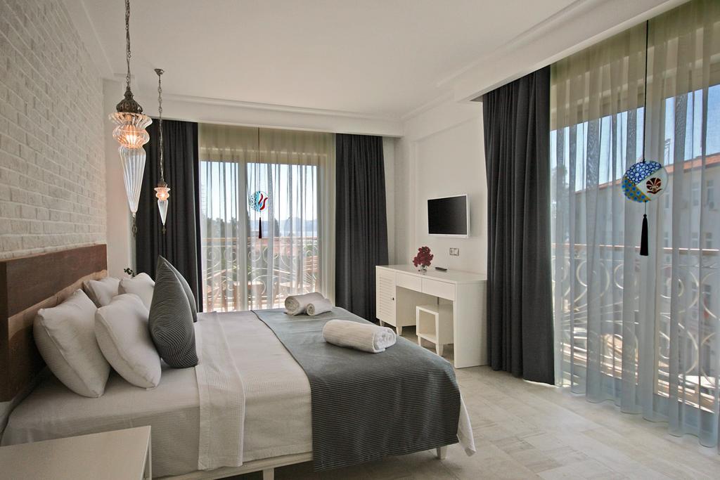 Arnna Hotel Каш Екстериор снимка